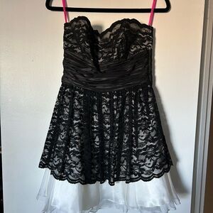 Betsey Johnson White lace dress